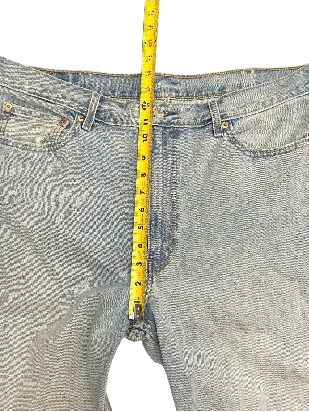 Vintage Levis 550 Jeans Men’s 40x30 Relaxed Baggy Fit Light Wash Denim Y2K